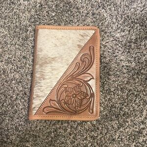 STS magnetic wallet - never used